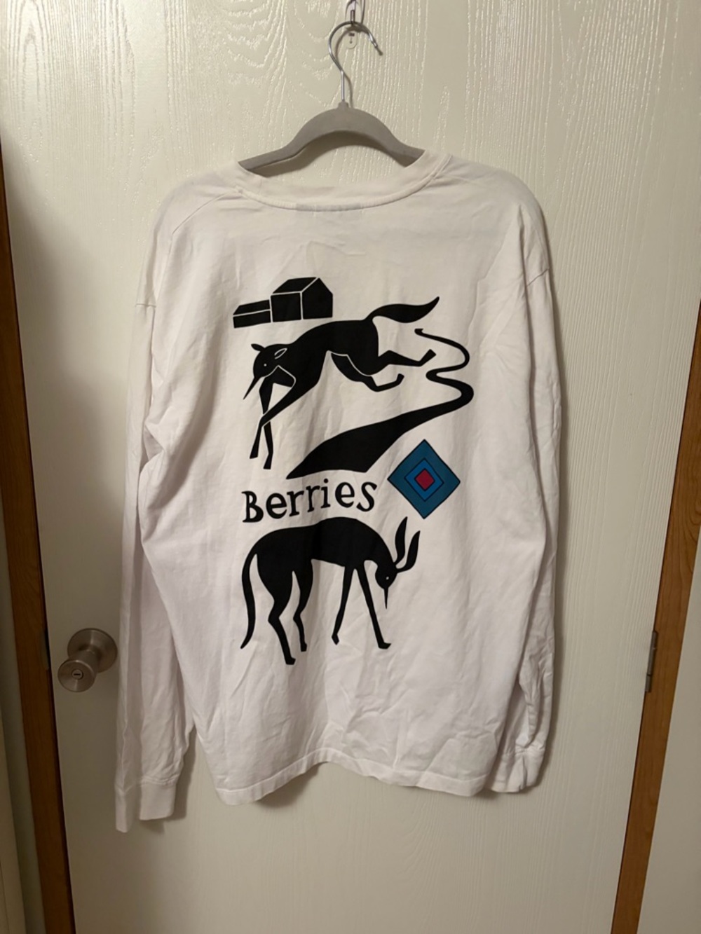 By Parra "The Berry Farm" Long Sleeve T-Shirt SZ XL Potugal SOLD OUT!!!